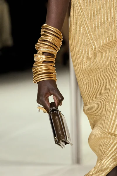 Look 85